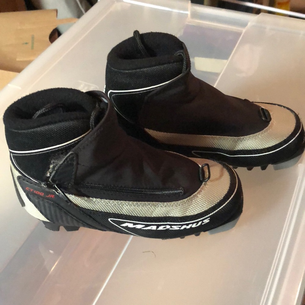 Madshuh XC Ski Boots Junior Size US 11/EUR 29.